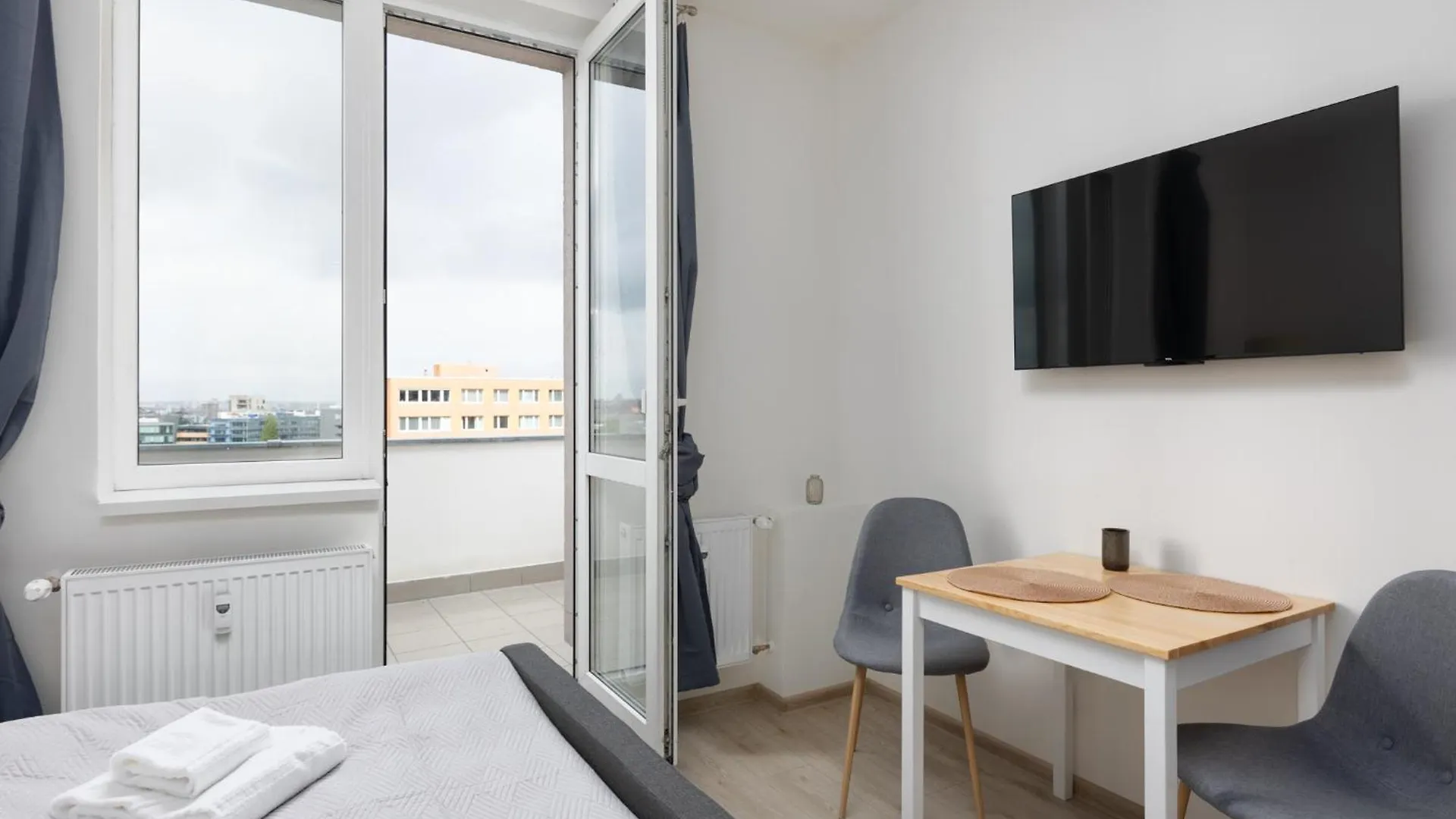 Apartman U Metra S Terasou Prague 0*,
