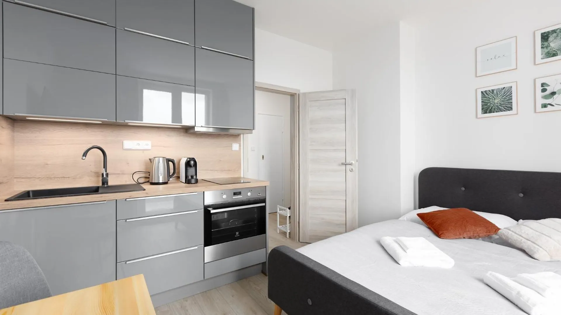 Apartman U Metra S Terasou Praha Apartmán
